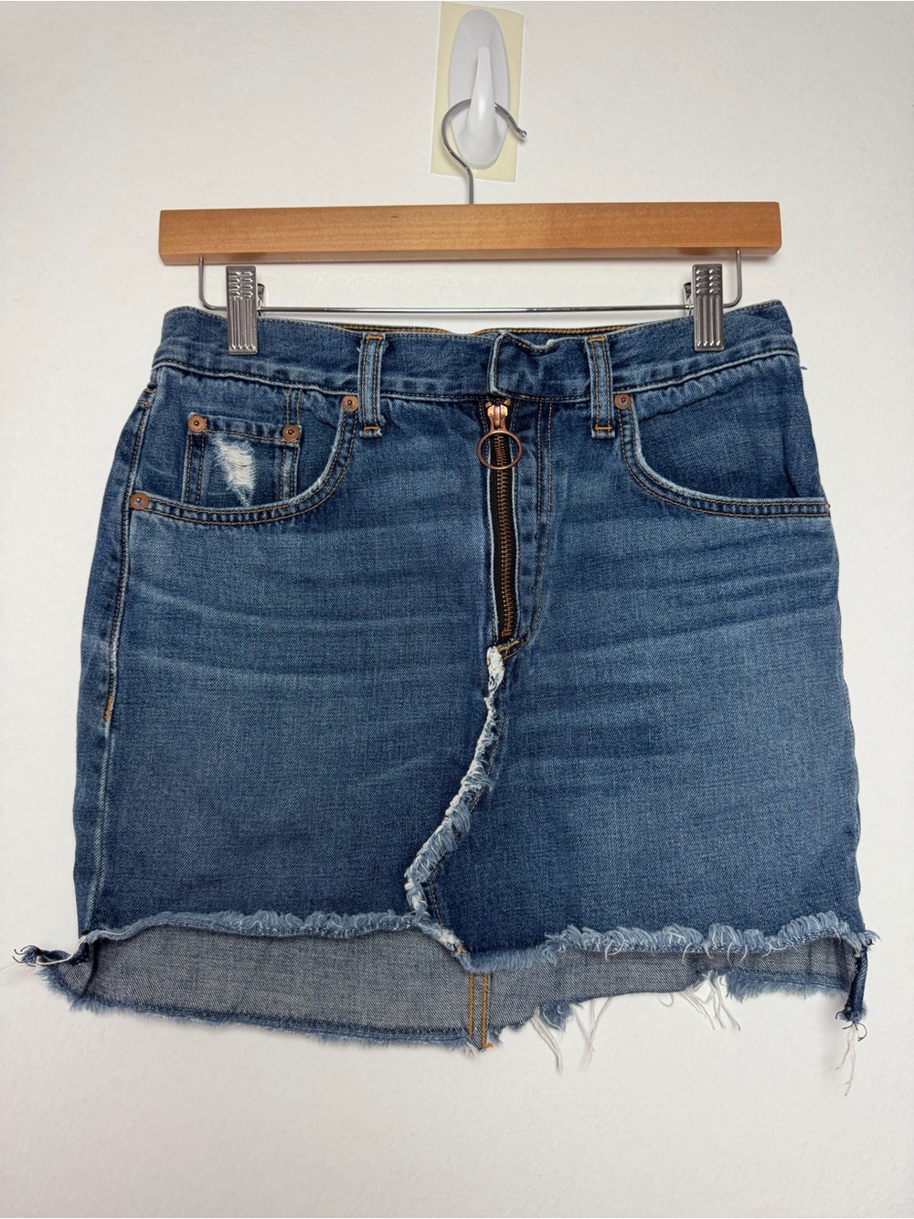 Rag & Bone Indi Sleaze Grunge Denim Blue Mini Skirt Size 26 Distressed Raw Hem